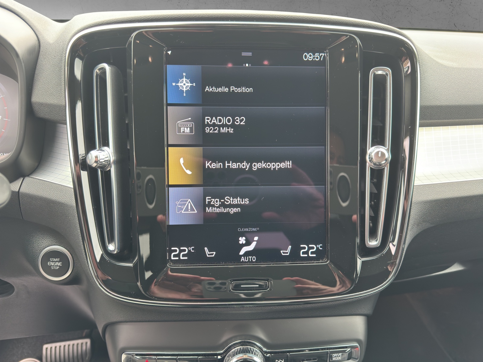 VOLVO XC40 1.5 T2 Momentum-image-13
