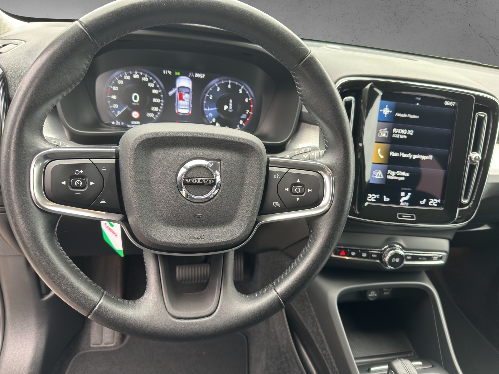 VOLVO XC40 1.5 T2 Momentum-image-11