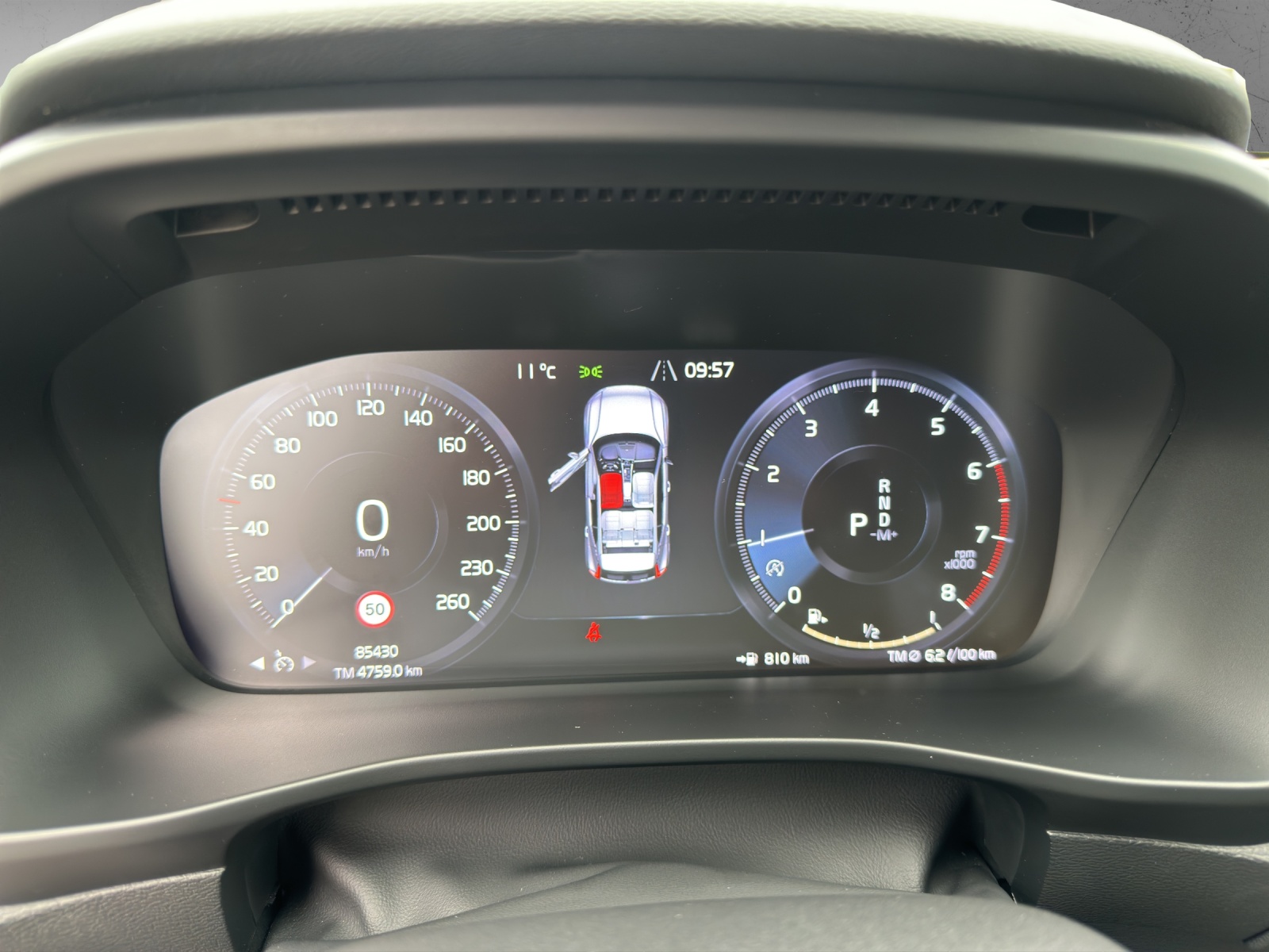 VOLVO XC40 1.5 T2 Momentum-image-12