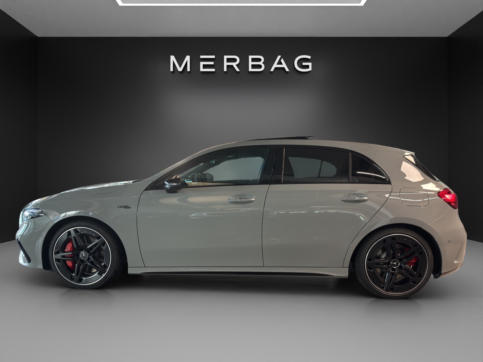 MERCEDES-BENZ A AMG 35 4Matic 8G-DCT-image-1