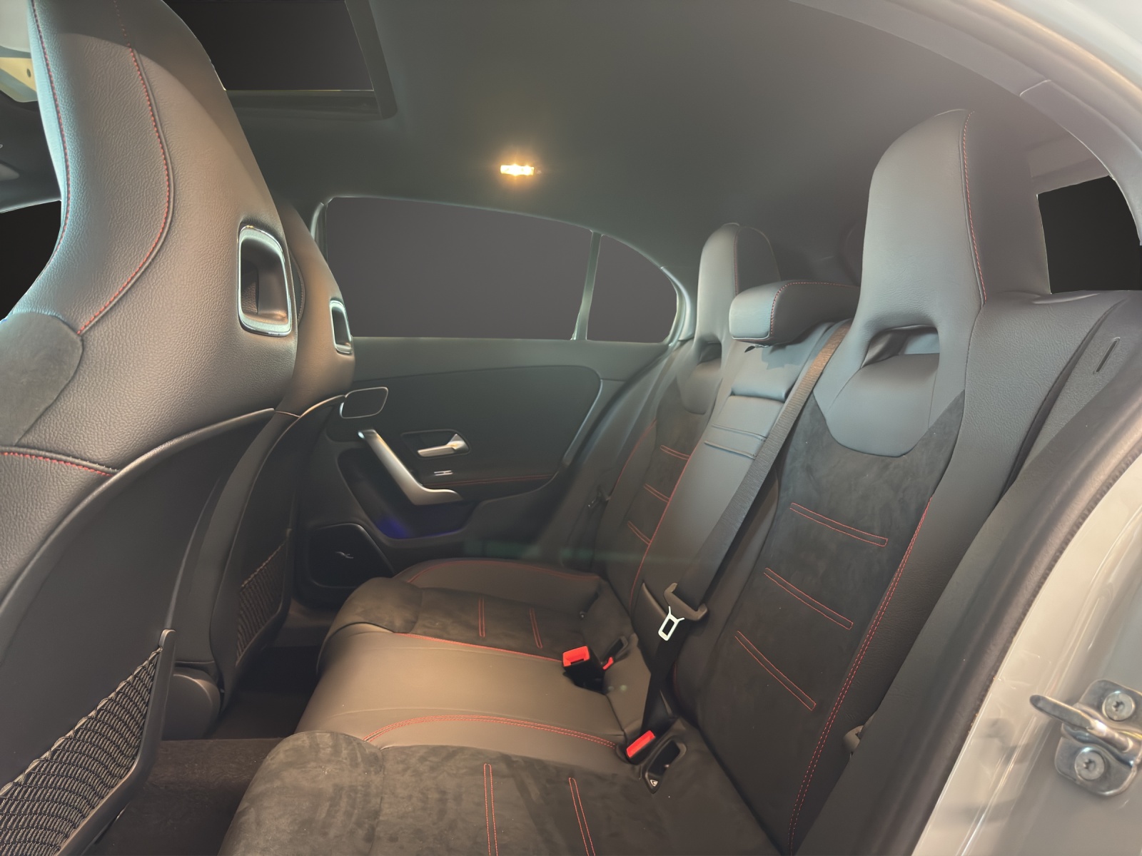 MERCEDES-BENZ A AMG 35 4Matic 8G-DCT-image-11