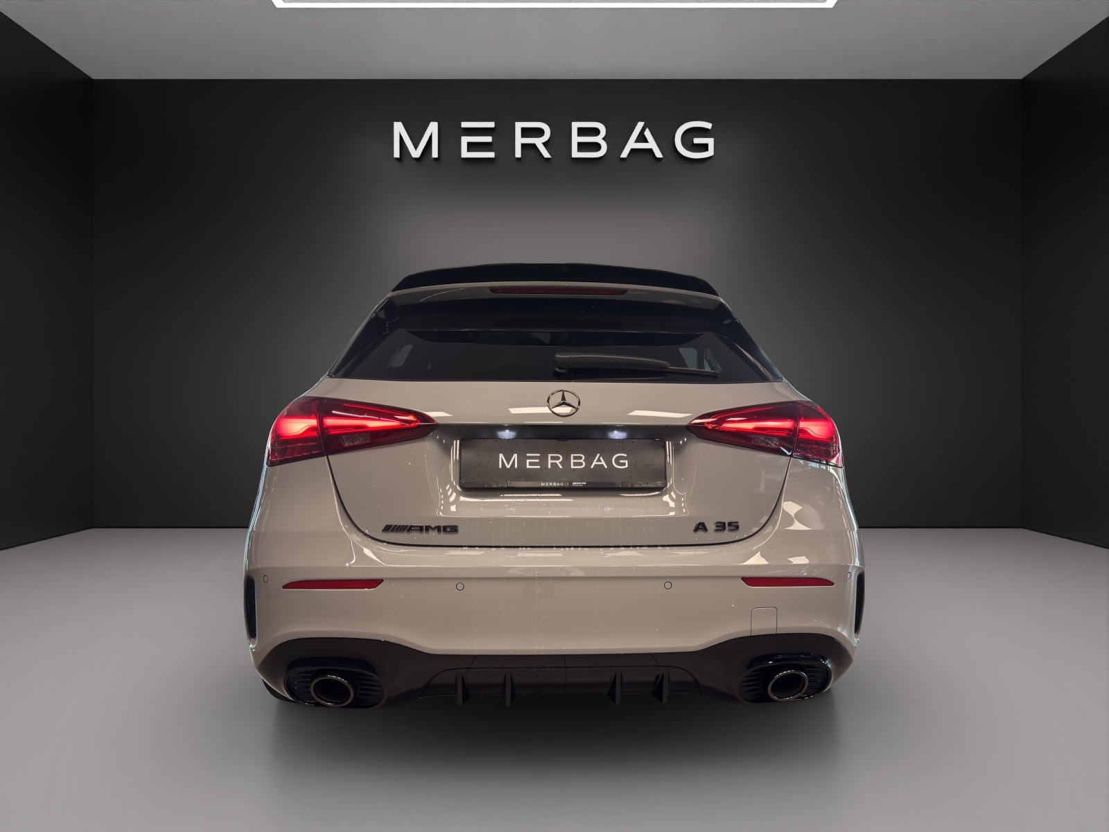 MERCEDES-BENZ A AMG 35 4Matic 8G-DCT-image-4