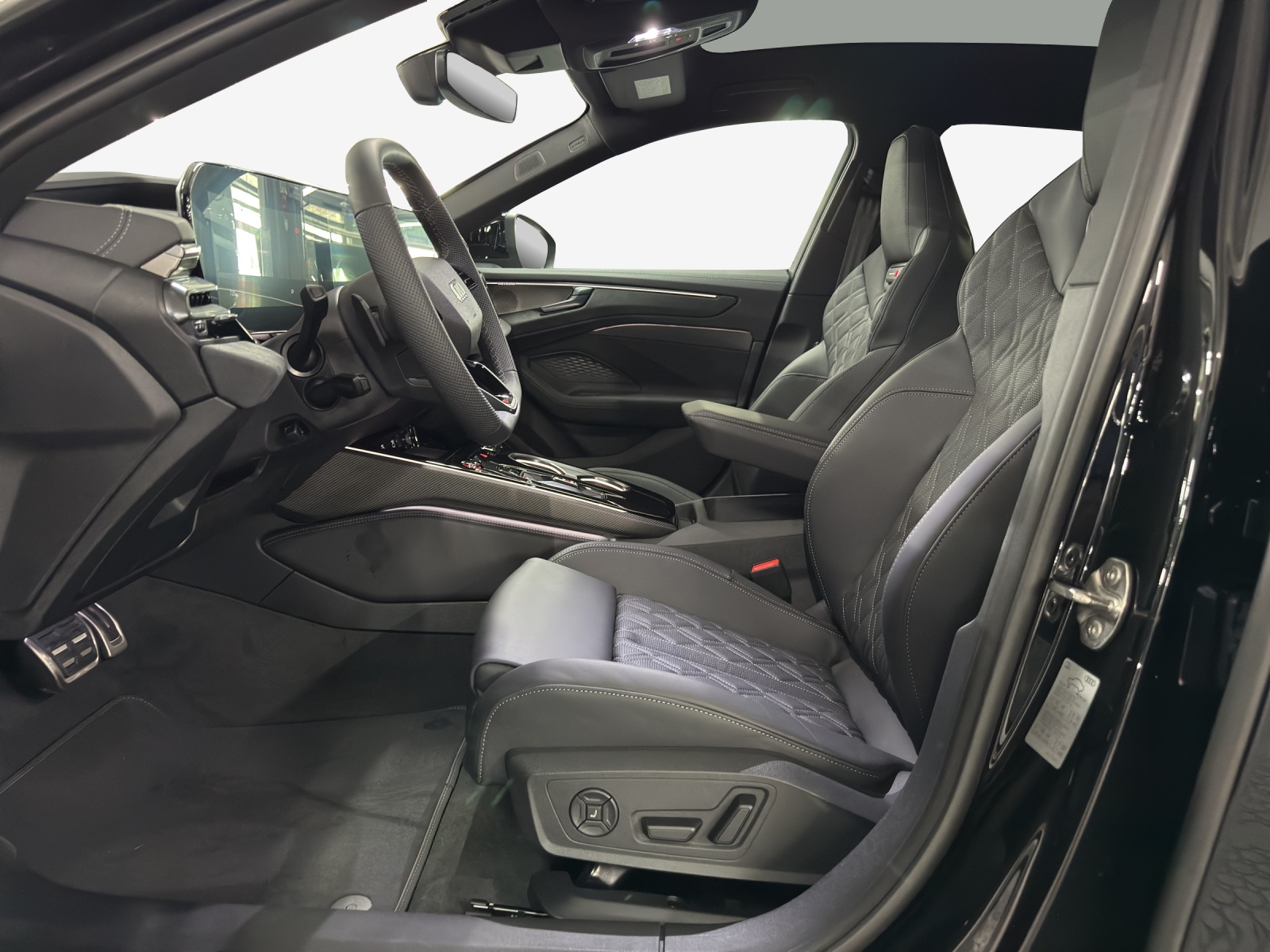 AUDI A6 Avant TDI quattro 150 kW S tronic-image-7