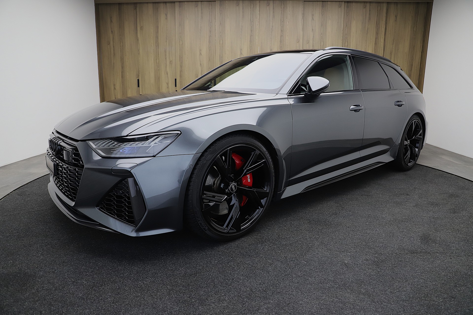 AUDI RS6 Avant 4.0 TFSI V8 quattro-image-0