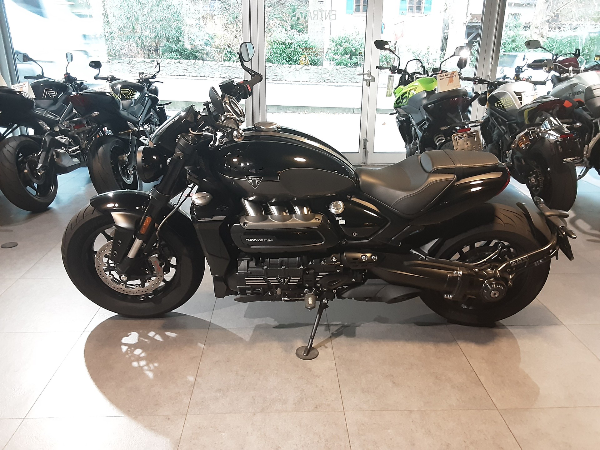 TRIUMPH Rocket 3 R Storm-image-1