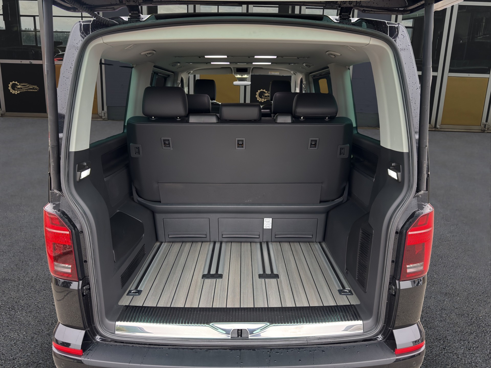 VW T6.1 Multivan 2.0 TDI 199 Highline DSG 4m-image-14