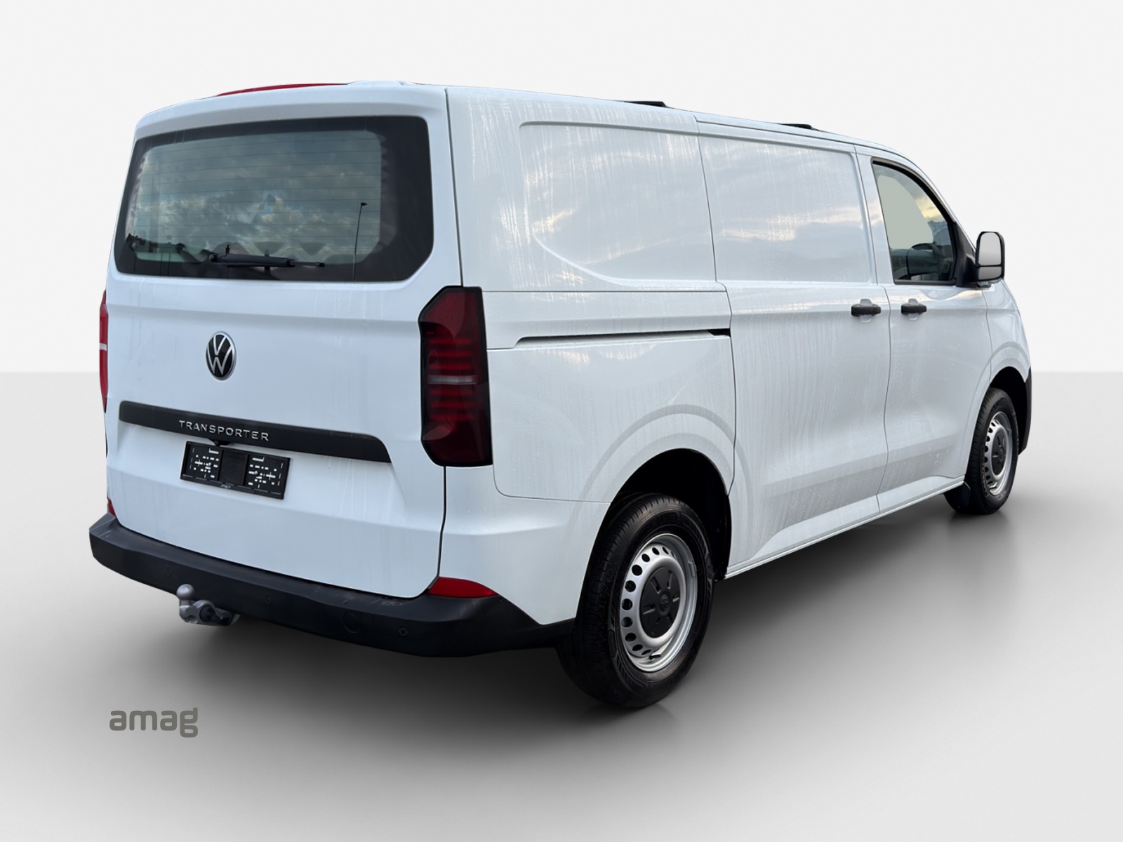VW Transporter 2.0 TDI-image-4