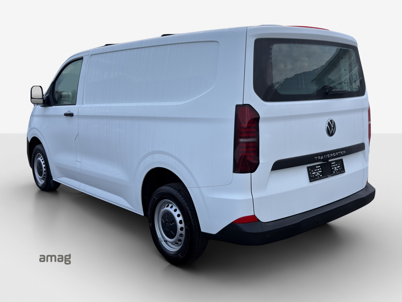 VW Transporter 2.0 TDI-image-2
