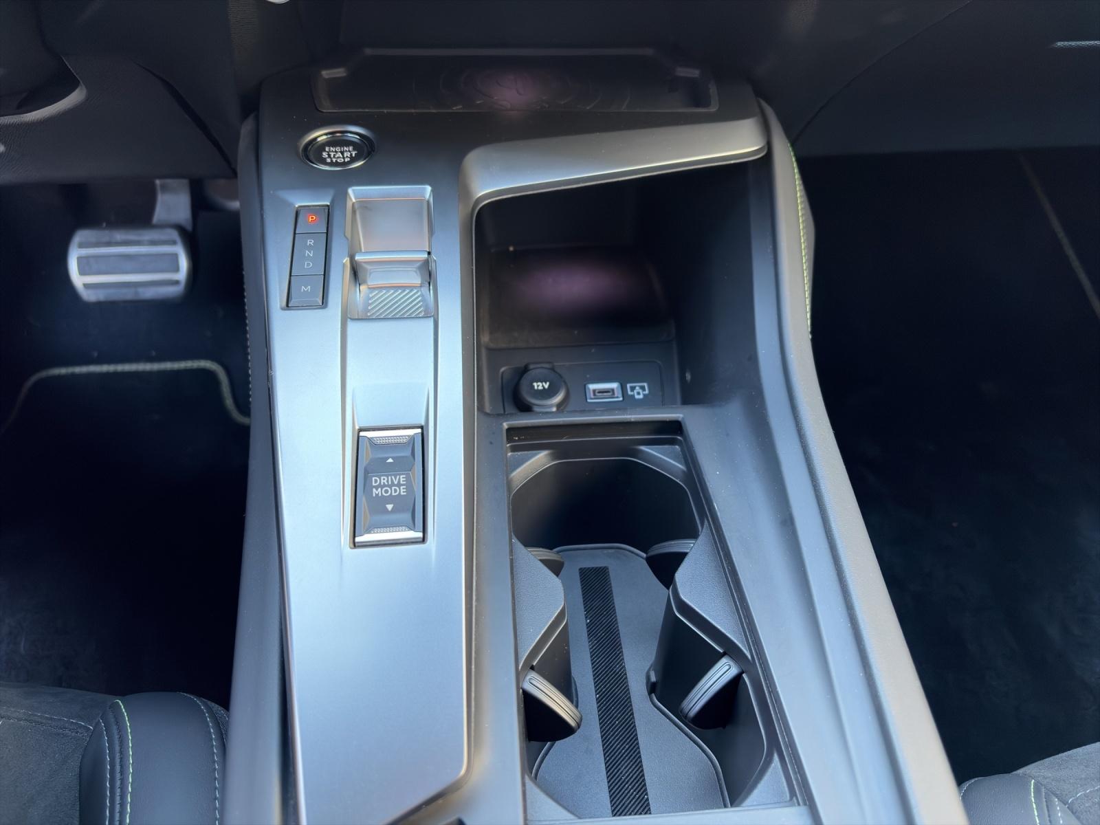 PEUGEOT 308 1.2 PureTech GT-image-11