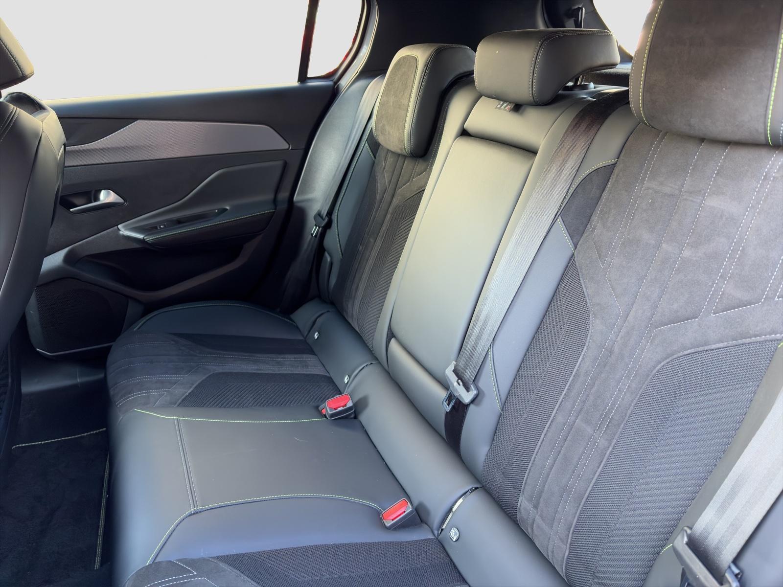 PEUGEOT 308 1.2 PureTech GT-image-9
