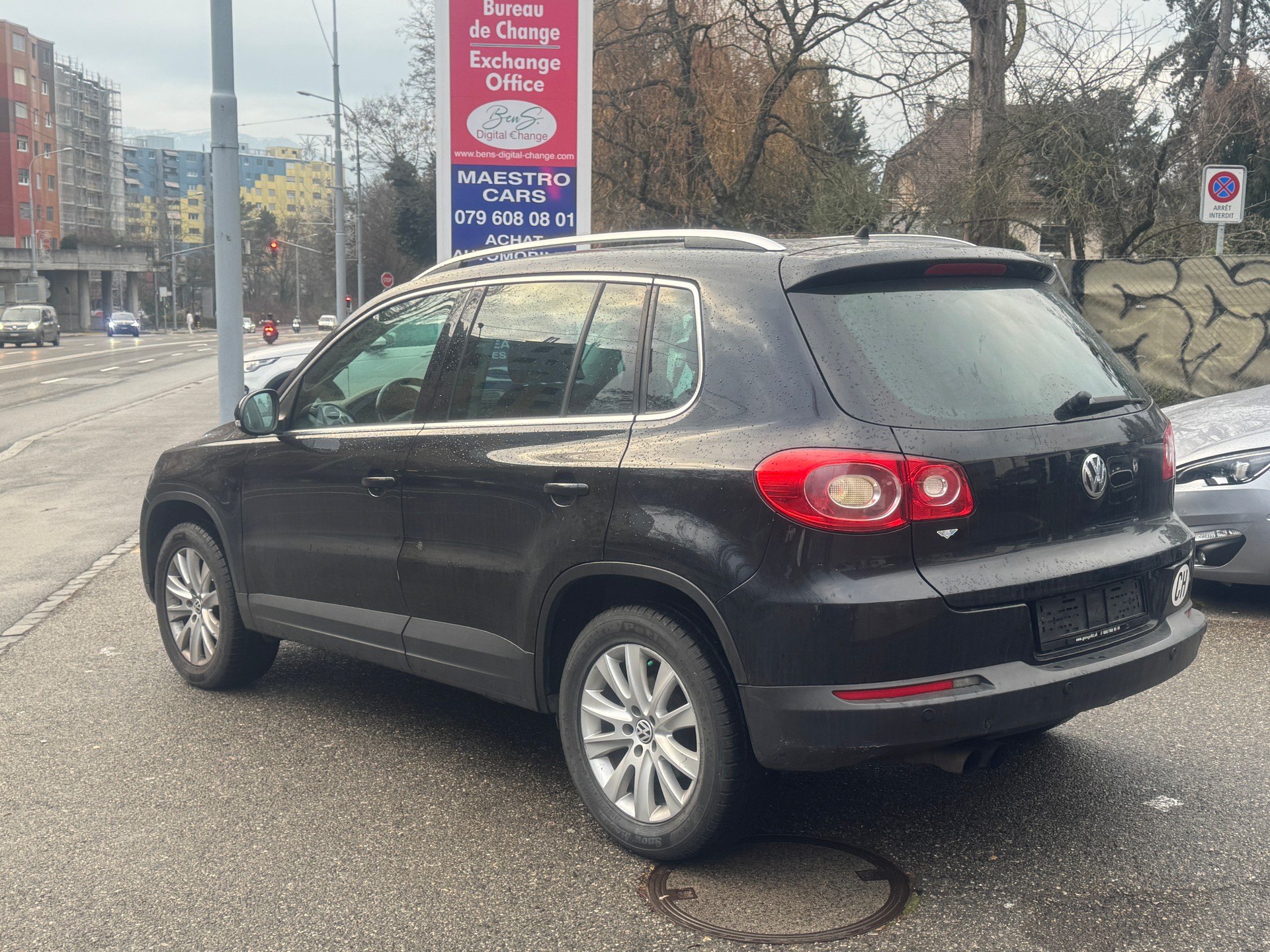 VW Tiguan 2.0 TSI Sport&Style-image-4