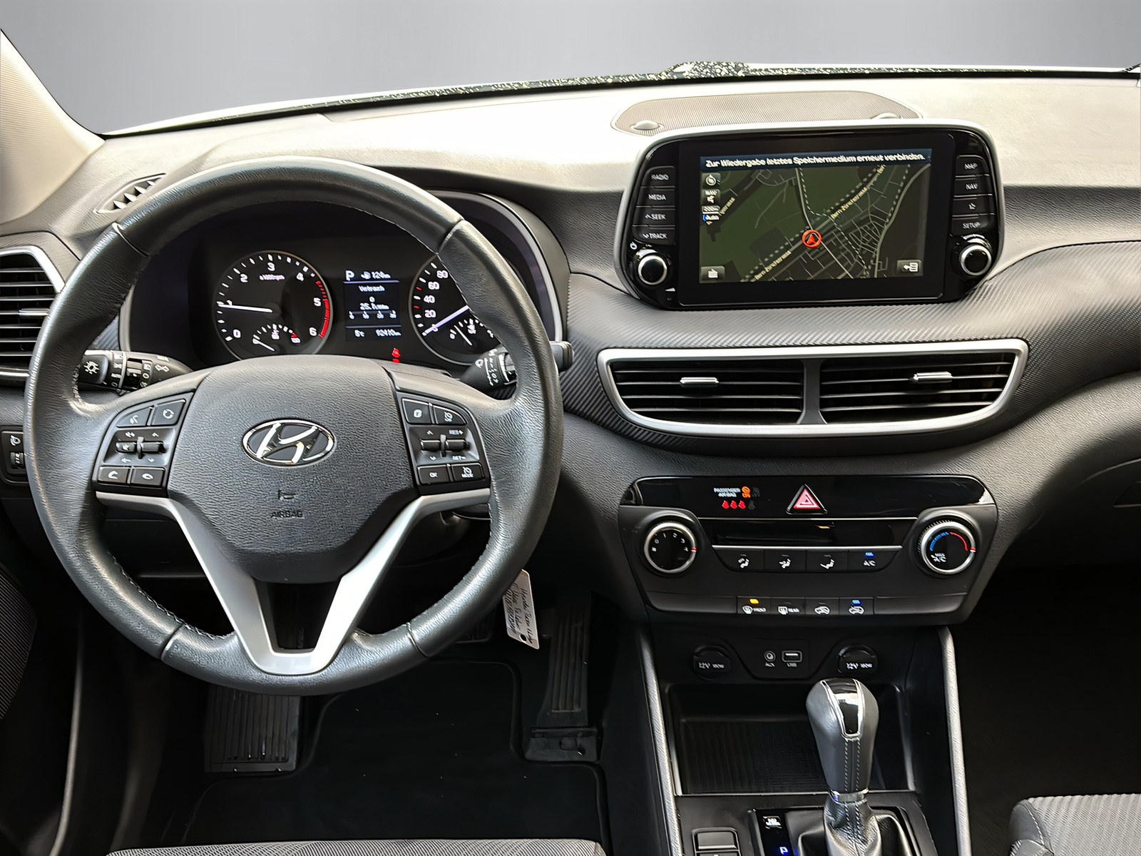 HYUNDAI Tucson 1.6 CRDi Origo 4WD-image-12