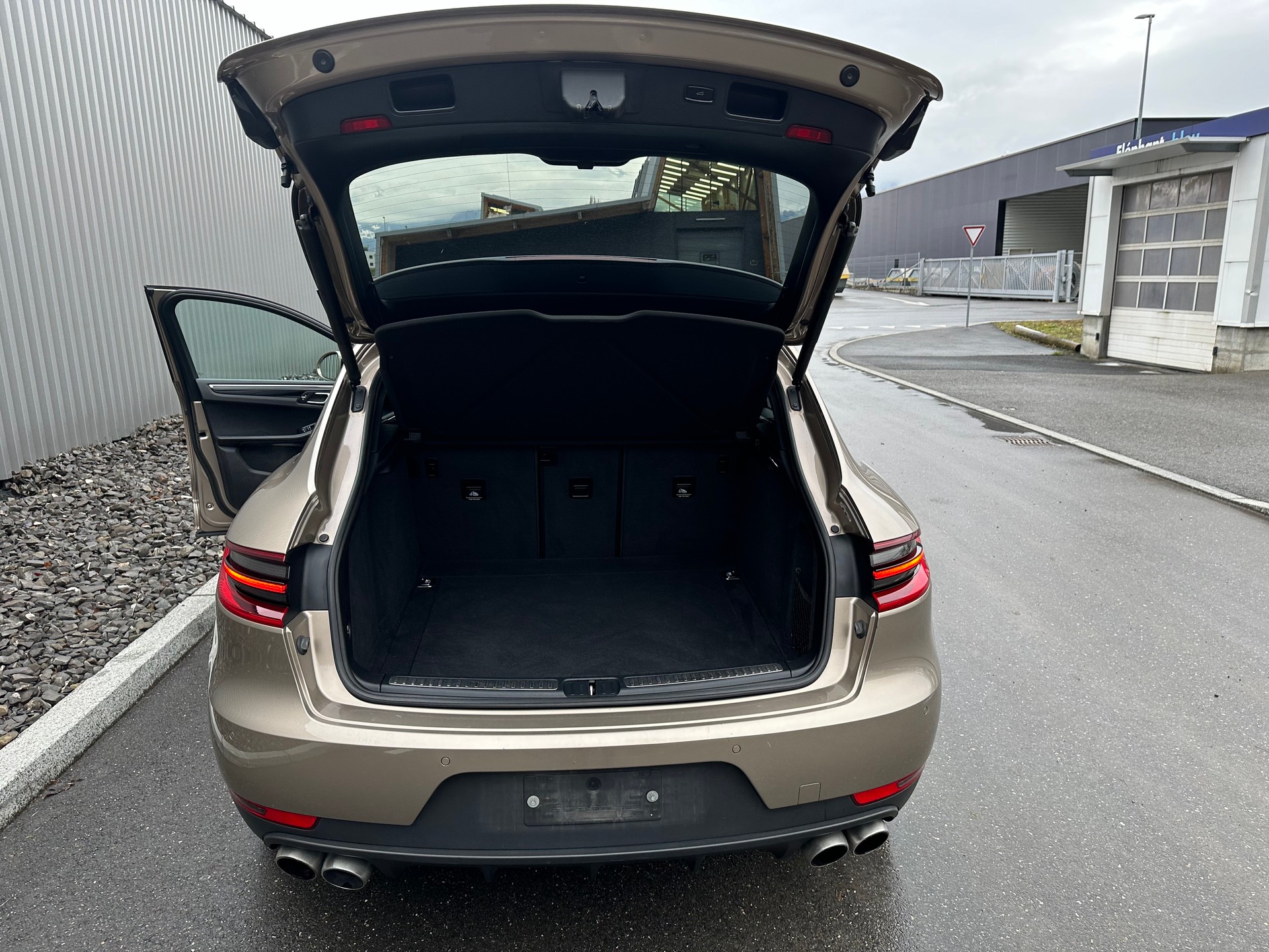 PORSCHE Macan S PDK-image-23