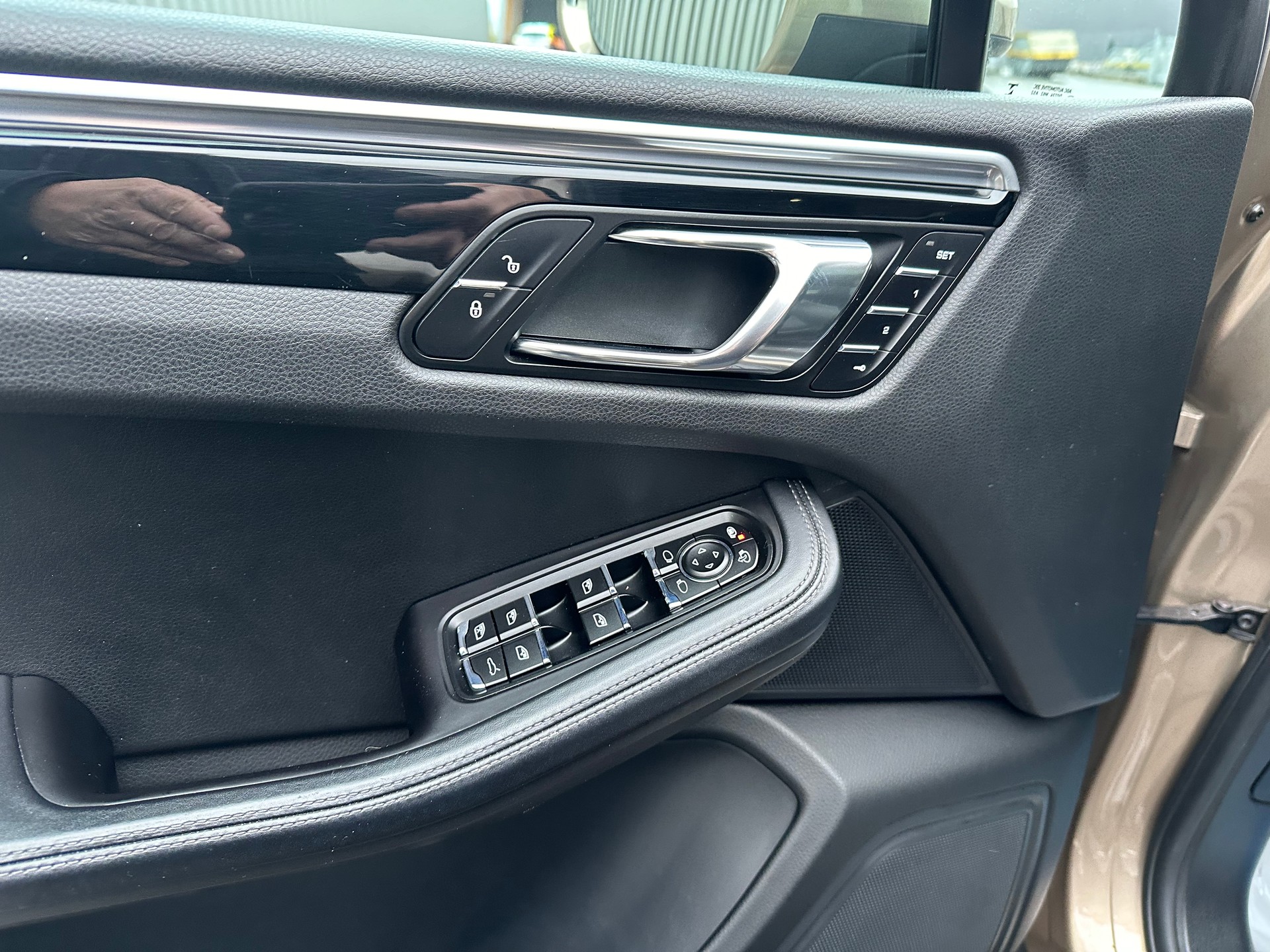 PORSCHE Macan S PDK-image-9