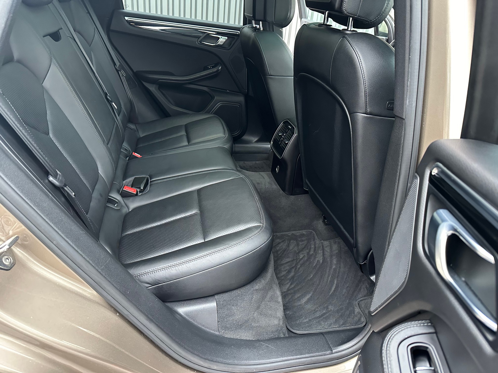 PORSCHE Macan S PDK-image-21