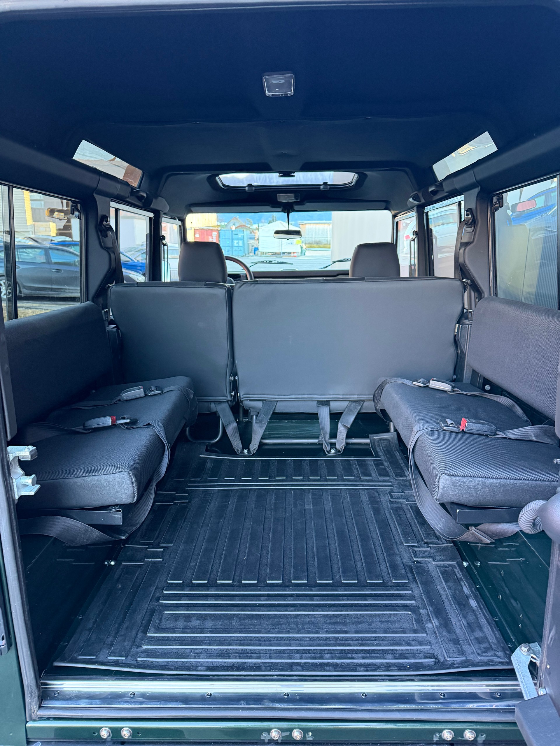 LAND ROVER Defender 110 TD5 *EPSOM verzinkt*-image-10