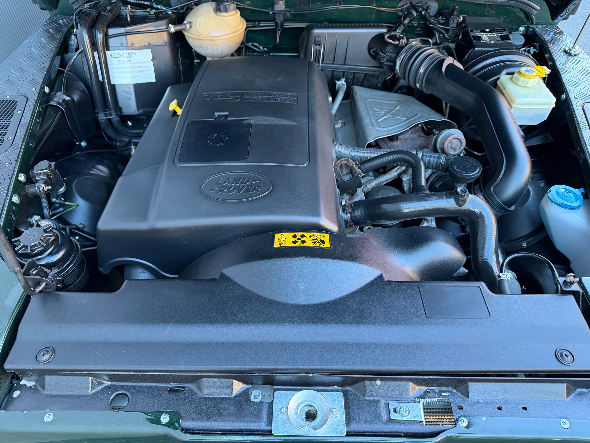 LAND ROVER Defender 110 TD5 *EPSOM verzinkt*-image-11