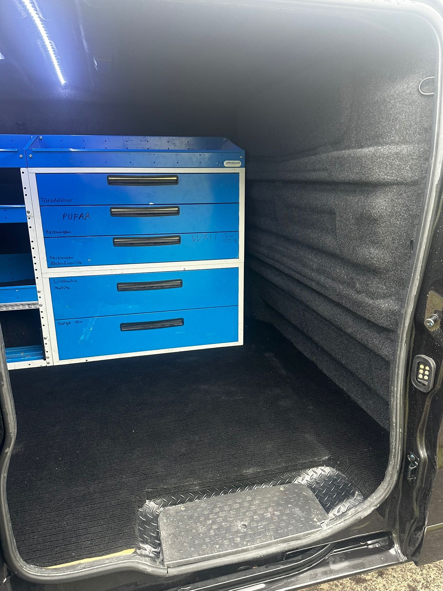RENAULT Trafic 2.0 Blue dCi 130 Access L1H1-image-8