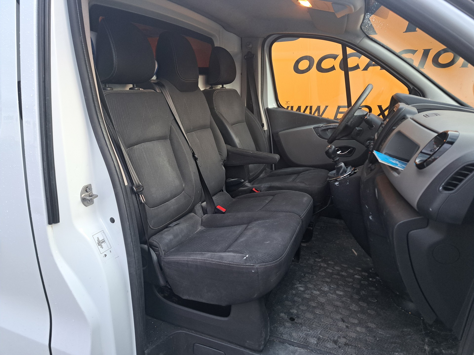 RENAULT Trafic 1.6 dCi 90 2.9t Business L1H1-image-2