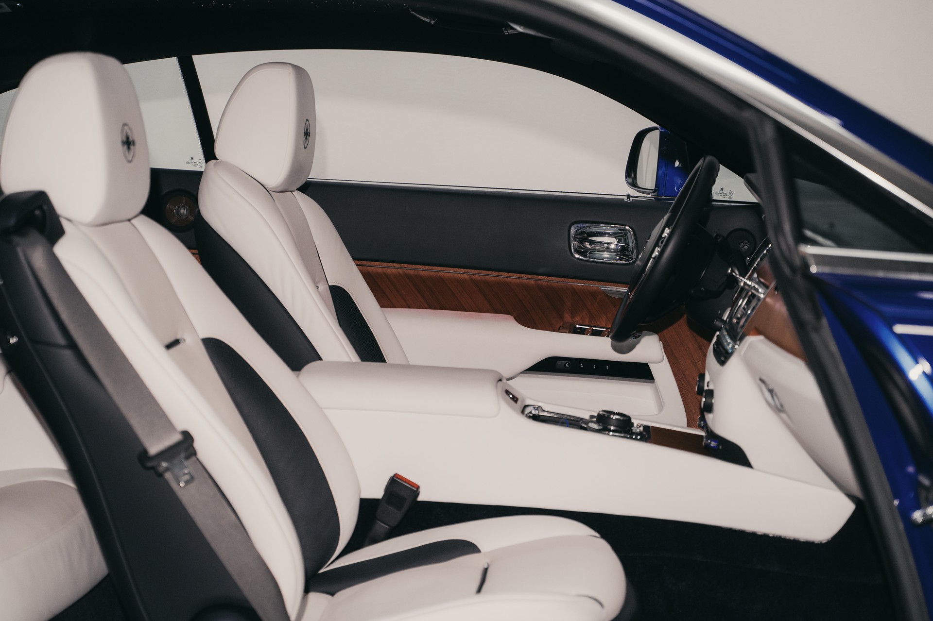 ROLLS-ROYCE Wraith 6.6 V12-image-9