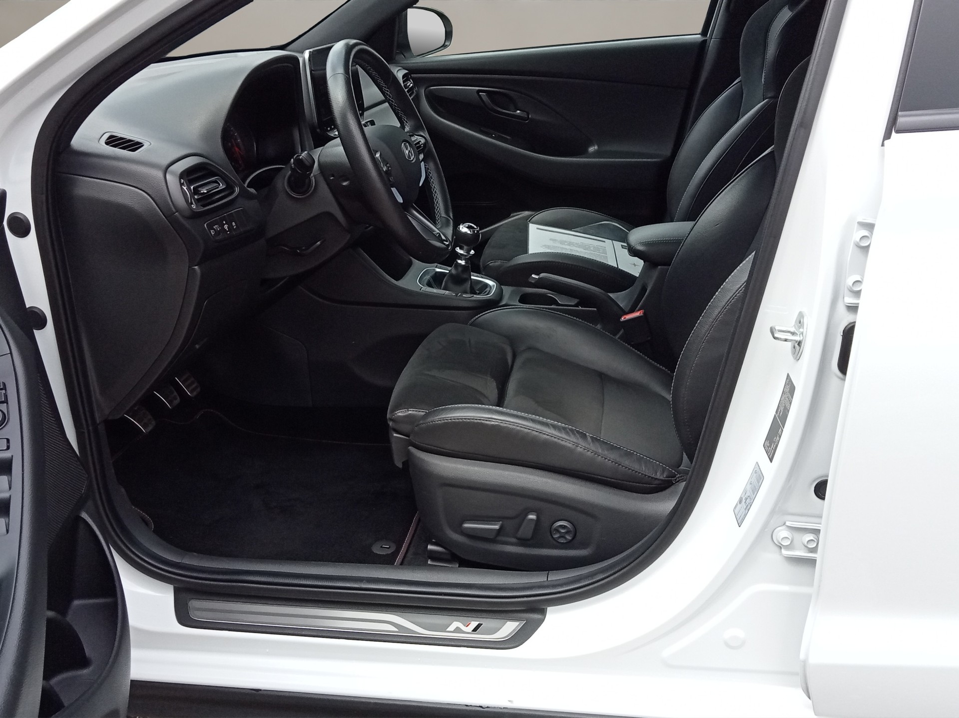 HYUNDAI i30 2.0 T-GDi N-image-9