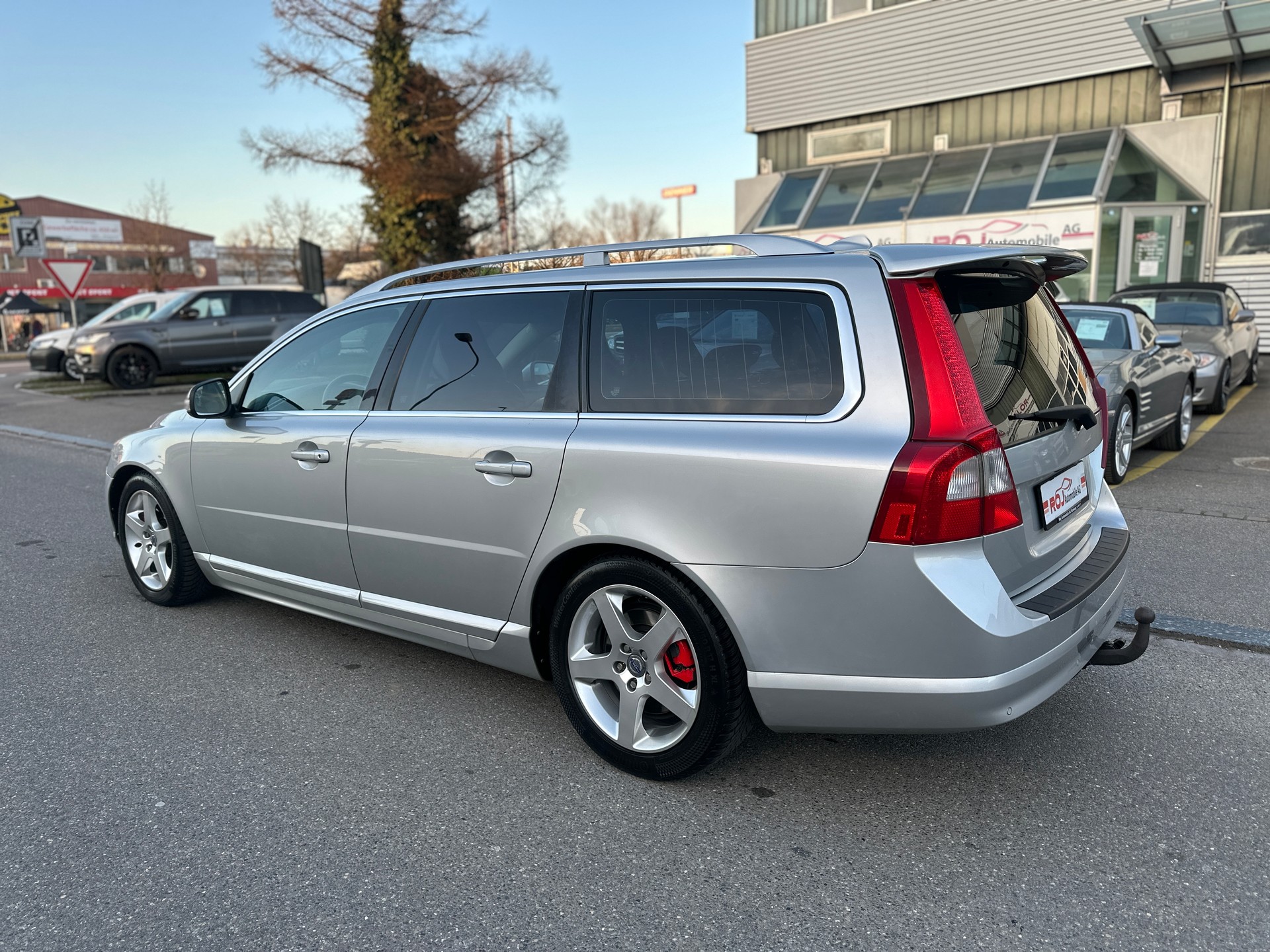 VOLVO V70 D5 AWD Summum Geartronic-image-6