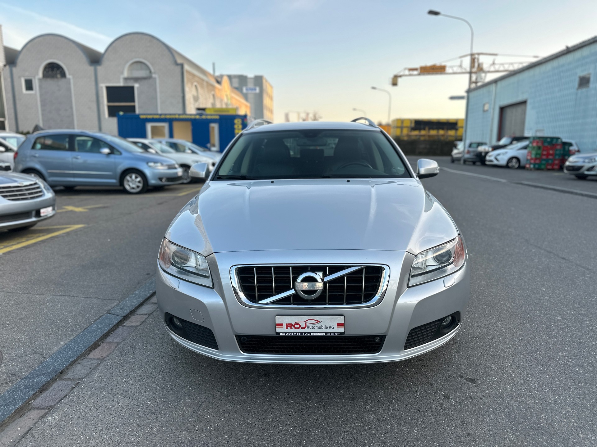 VOLVO V70 D5 AWD Summum Geartronic-image-2