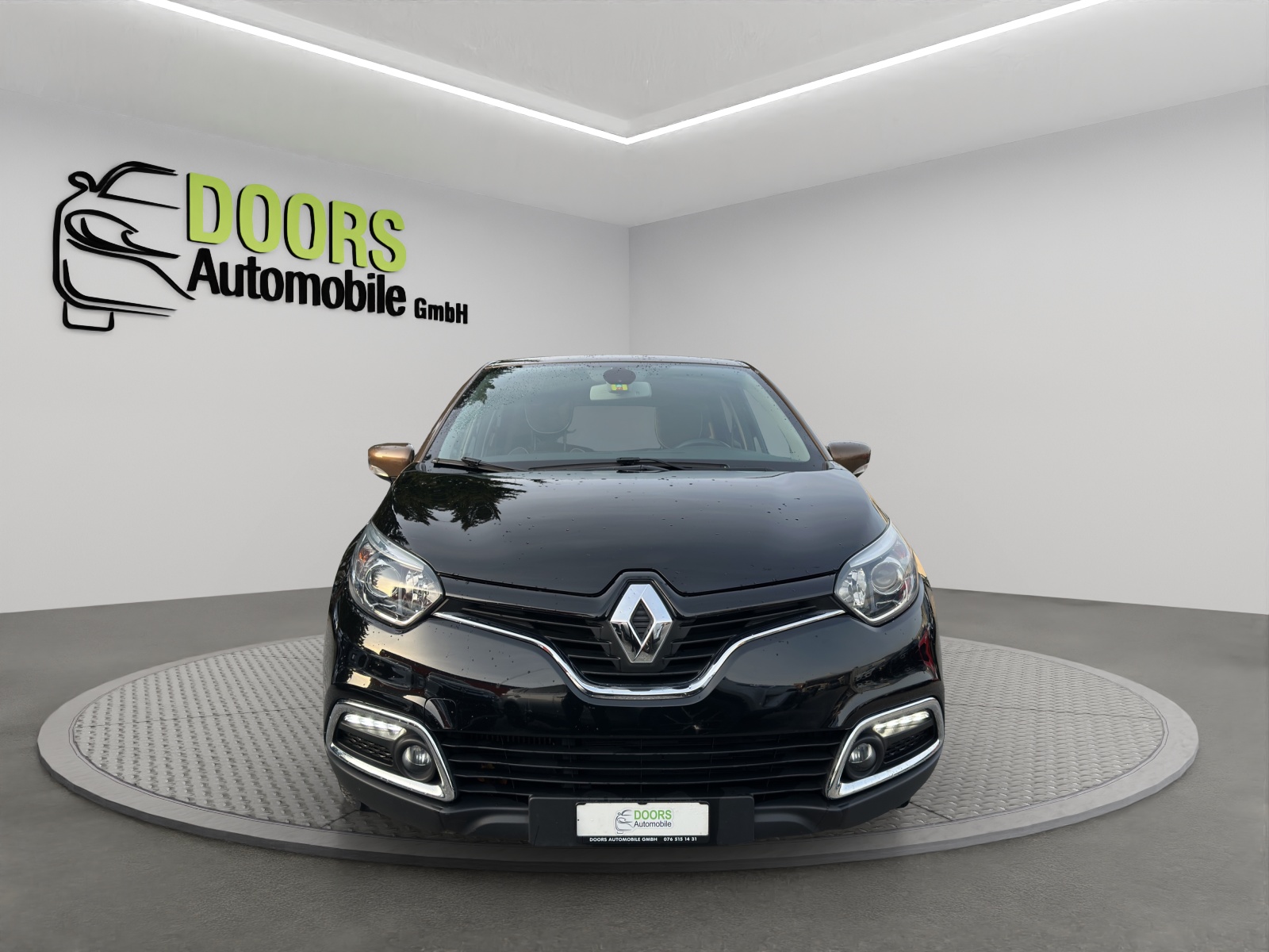 RENAULT Captur 1.2 T 16V Privilège EDC-showroom-element-1