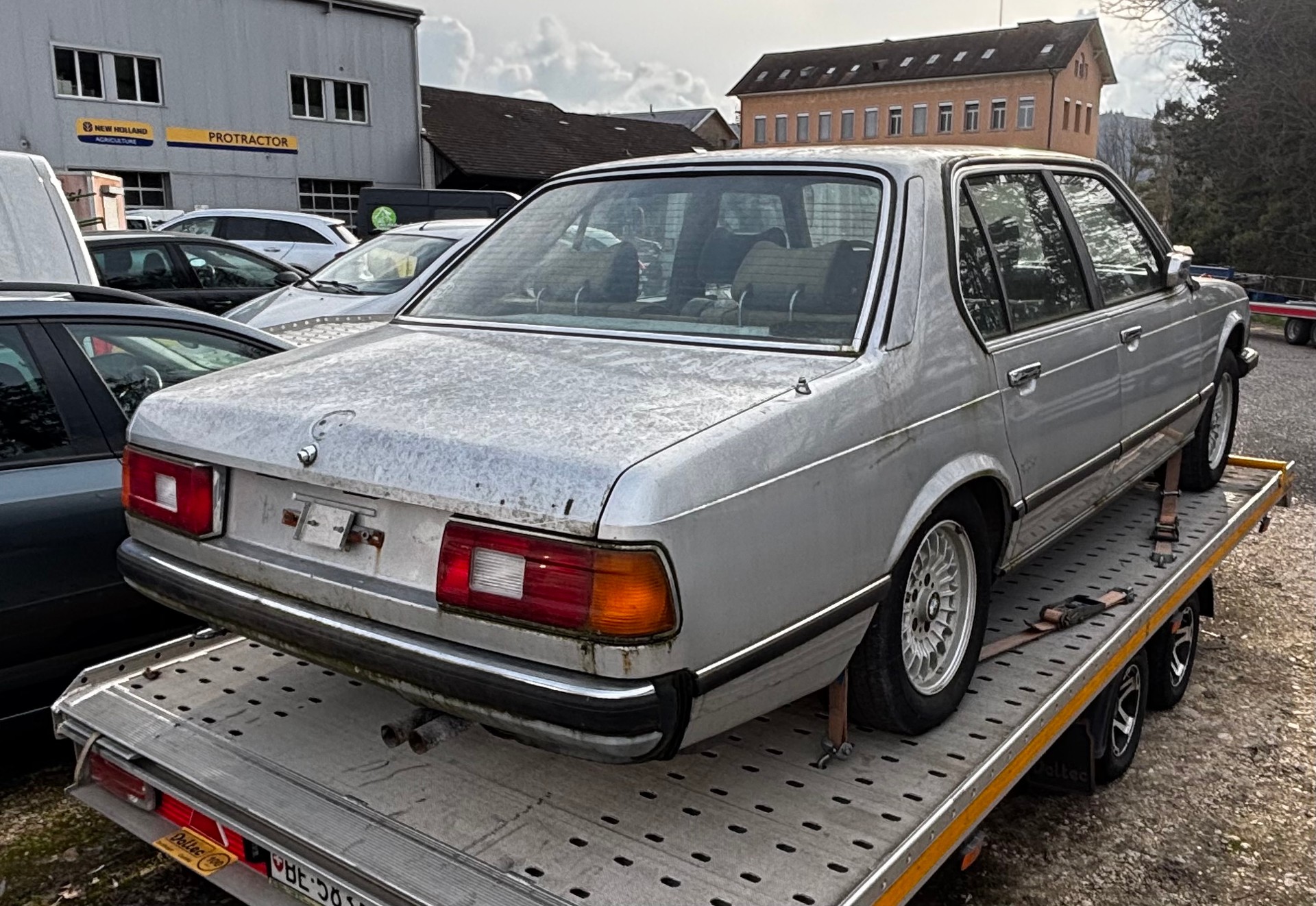 BMW 745IA-image-2
