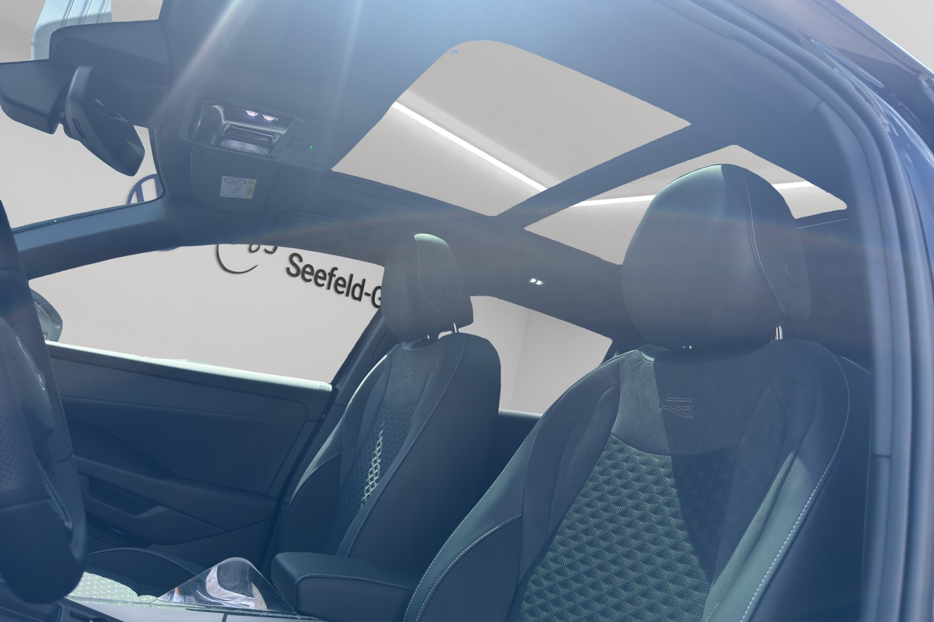 VW T-Roc 1.5 eTSI mHEV R-Line DSG-image-9