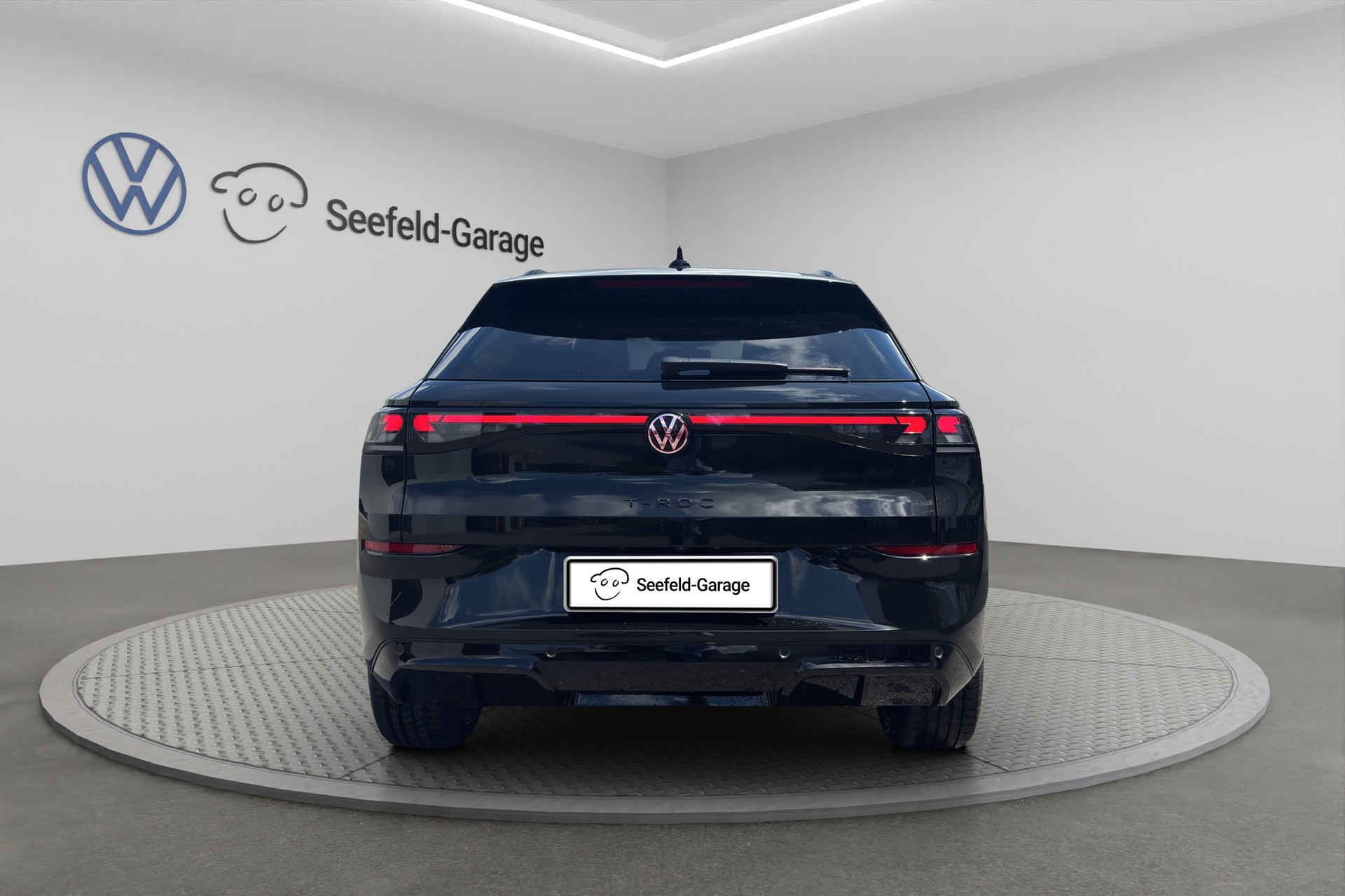 VW T-Roc 1.5 eTSI mHEV R-Line DSG-image-4