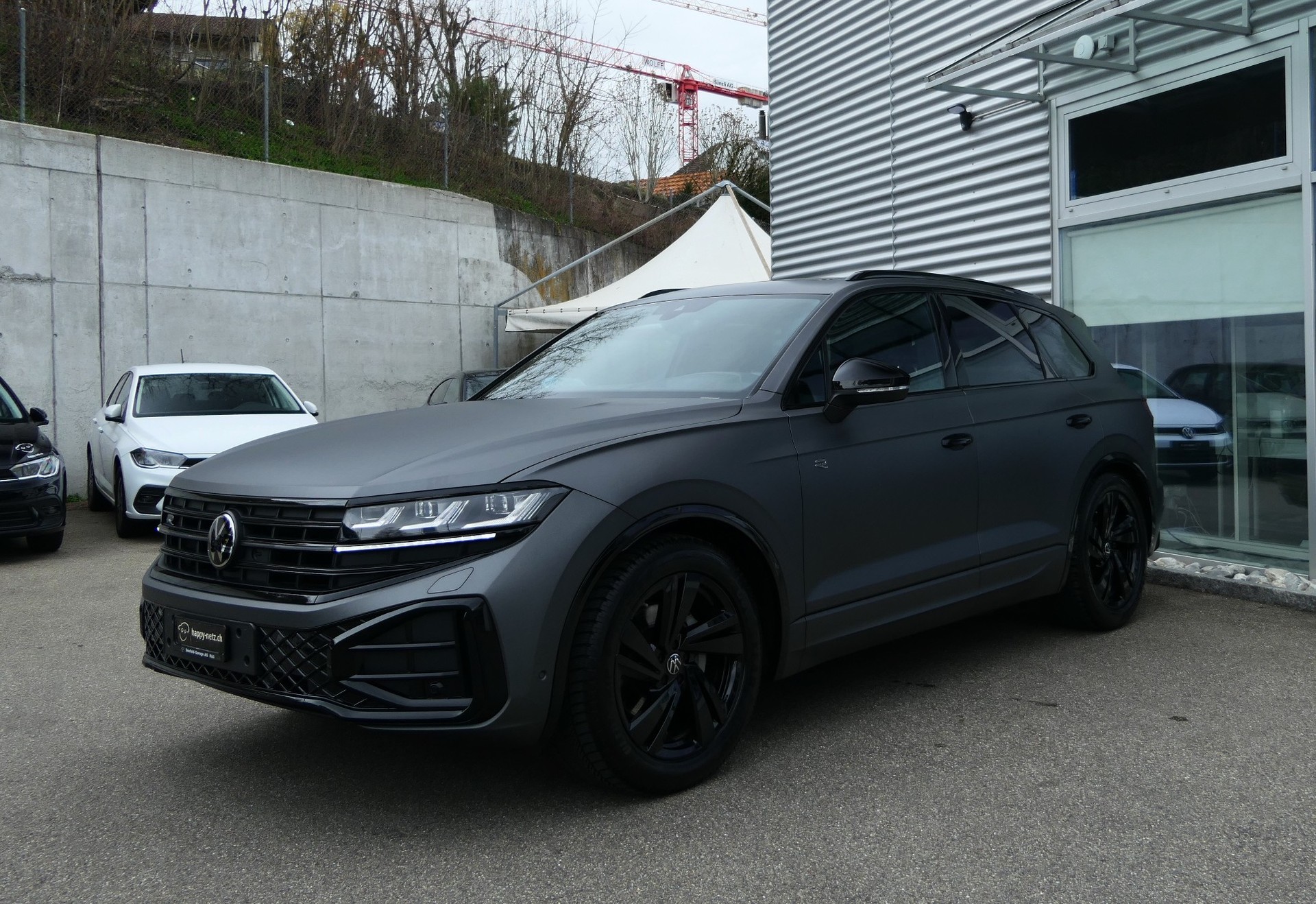 VW Touareg 3.0 TDI R-Line Tiptronic-image-3