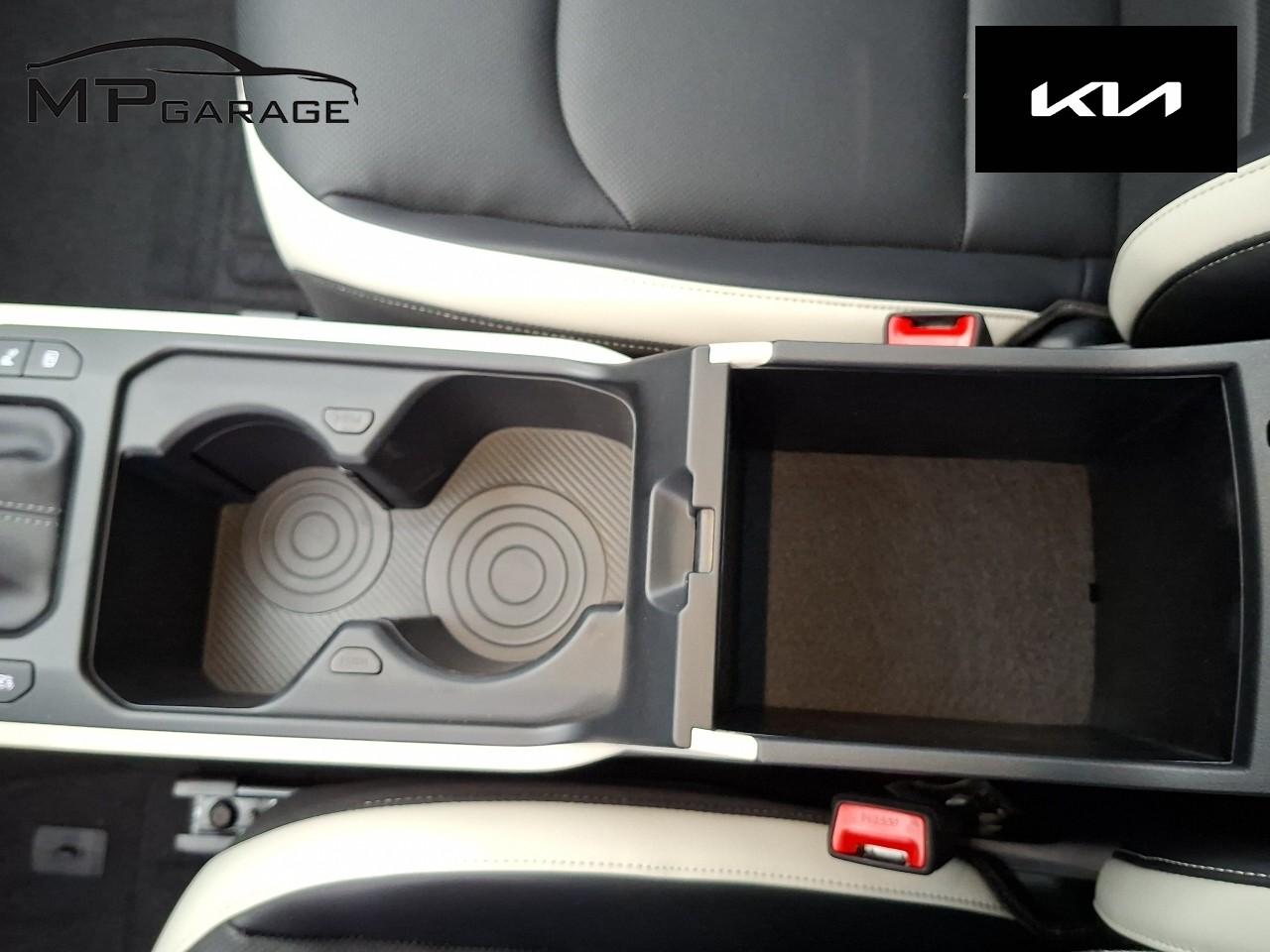 KIA K4 1.6 T-GDi GT-Line-image-14