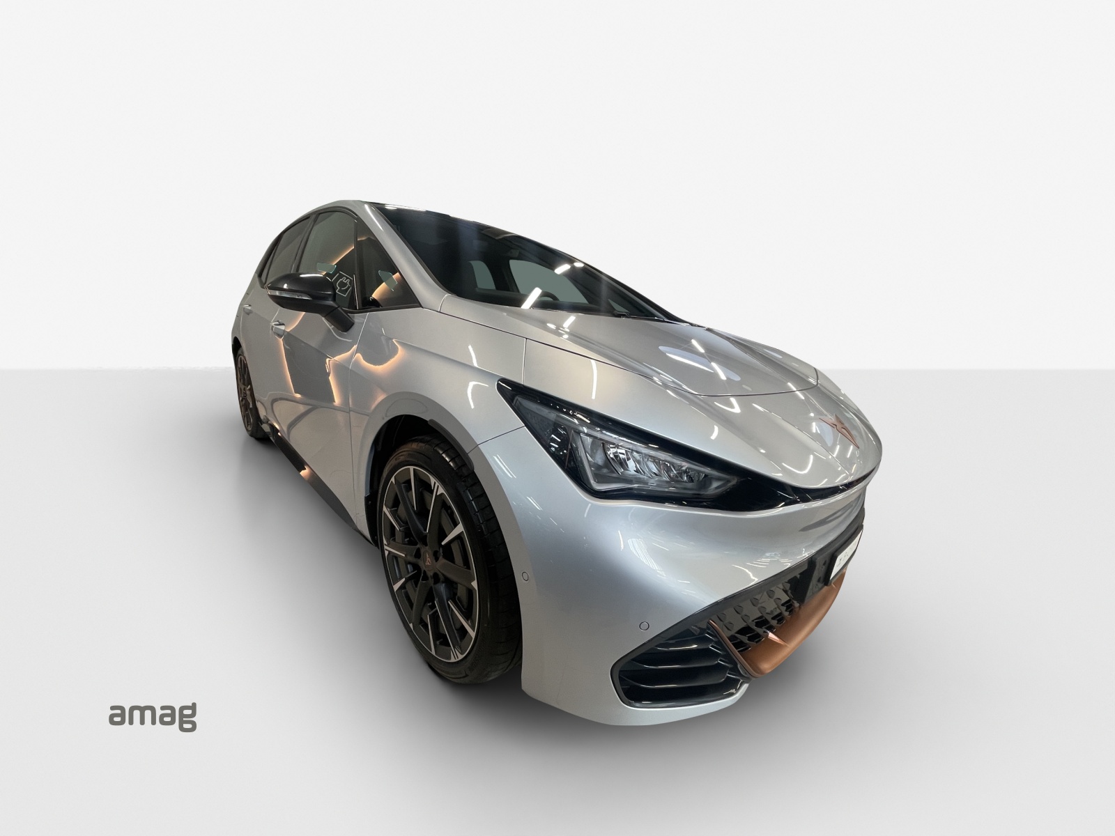 CUPRA Born 79 kWh e-Boost Adrenaline-image-4