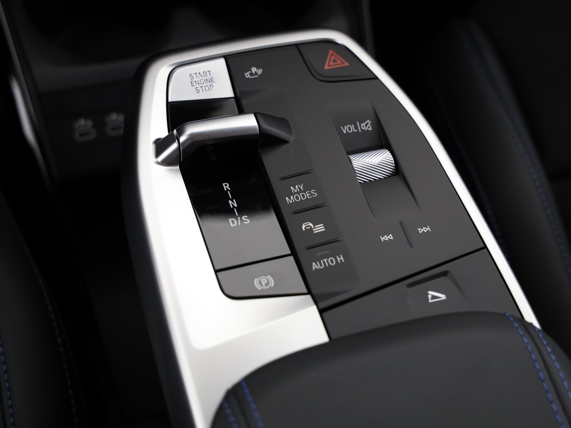 BMW 223d xDrive Active Tourer-image-16