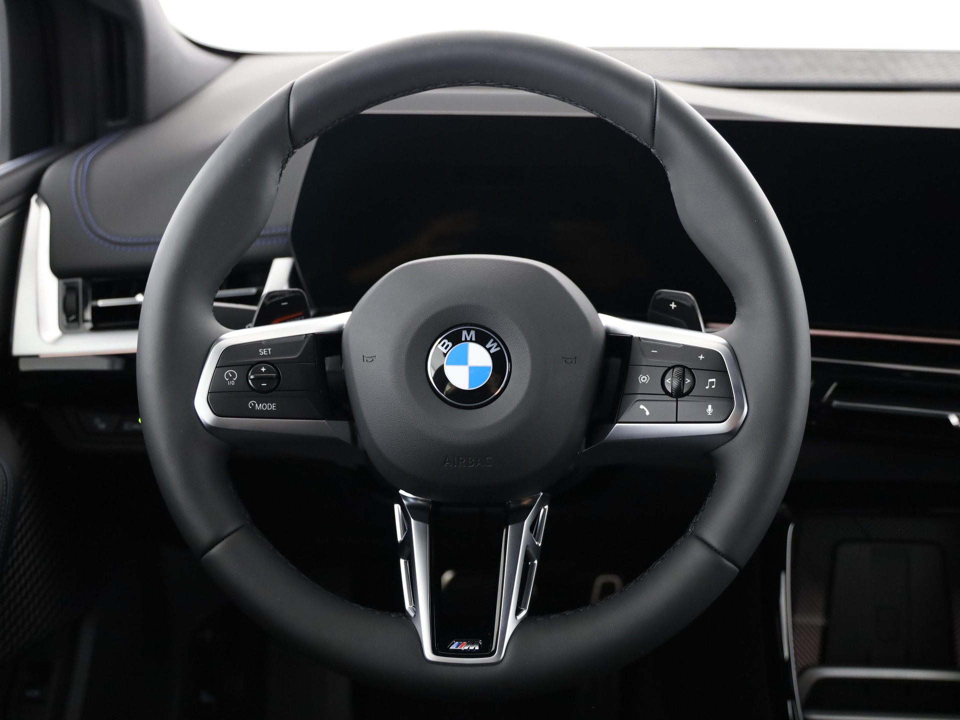 BMW 223d xDrive Active Tourer-image-17