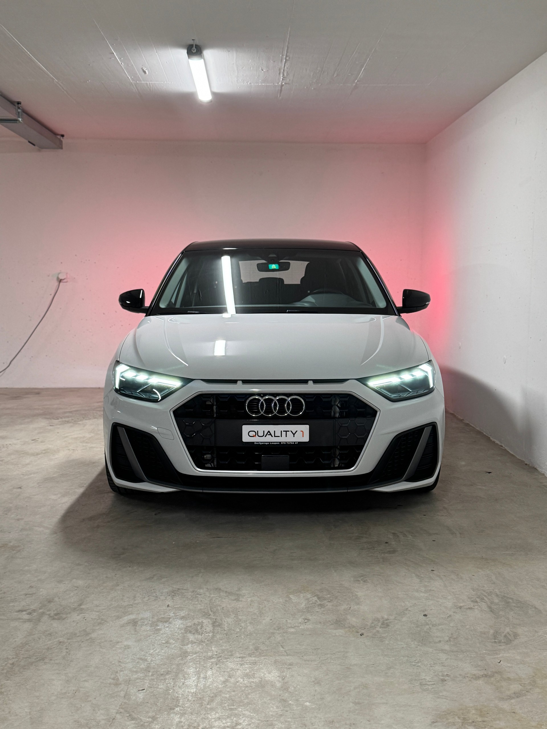 AUDI A1 Sportback 30 TFSI S Line-image-1