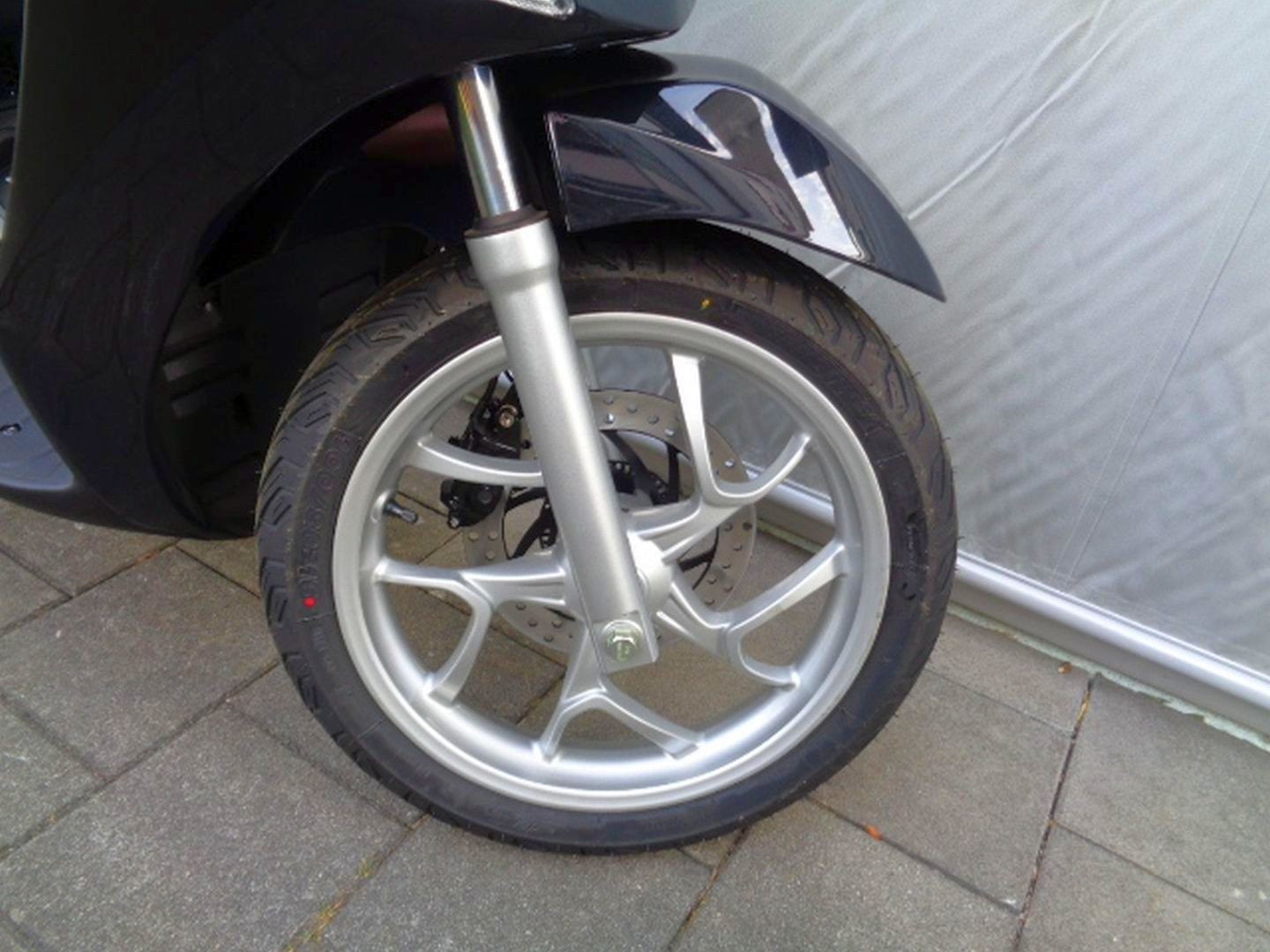 PIAGGIO MEDLEY 125 ABS E5-image-7