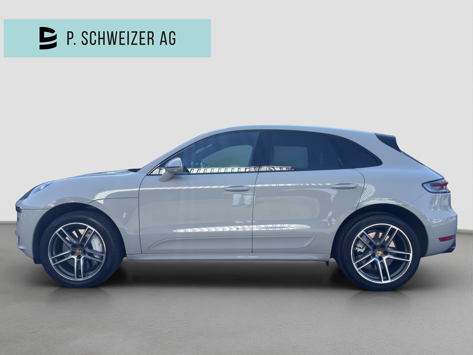 PORSCHE Macan Turbo PDK-showroom-element-1