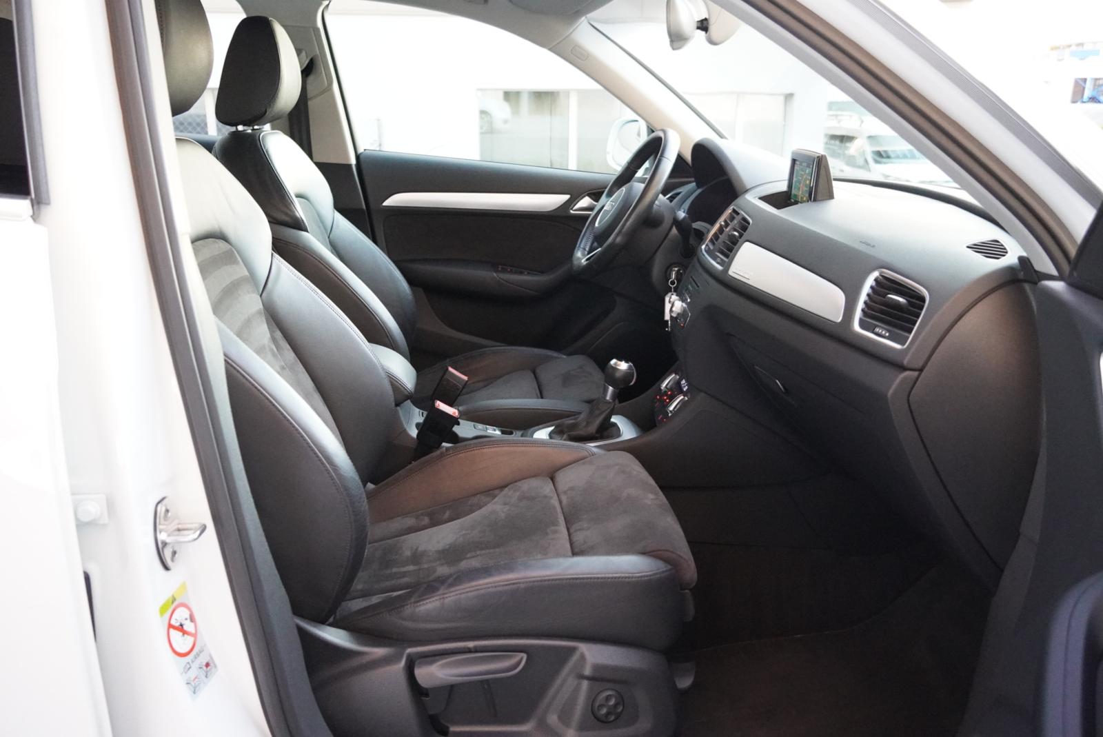 AUDI Q3 2.0 TDI sport quattro S-tronic-image-20