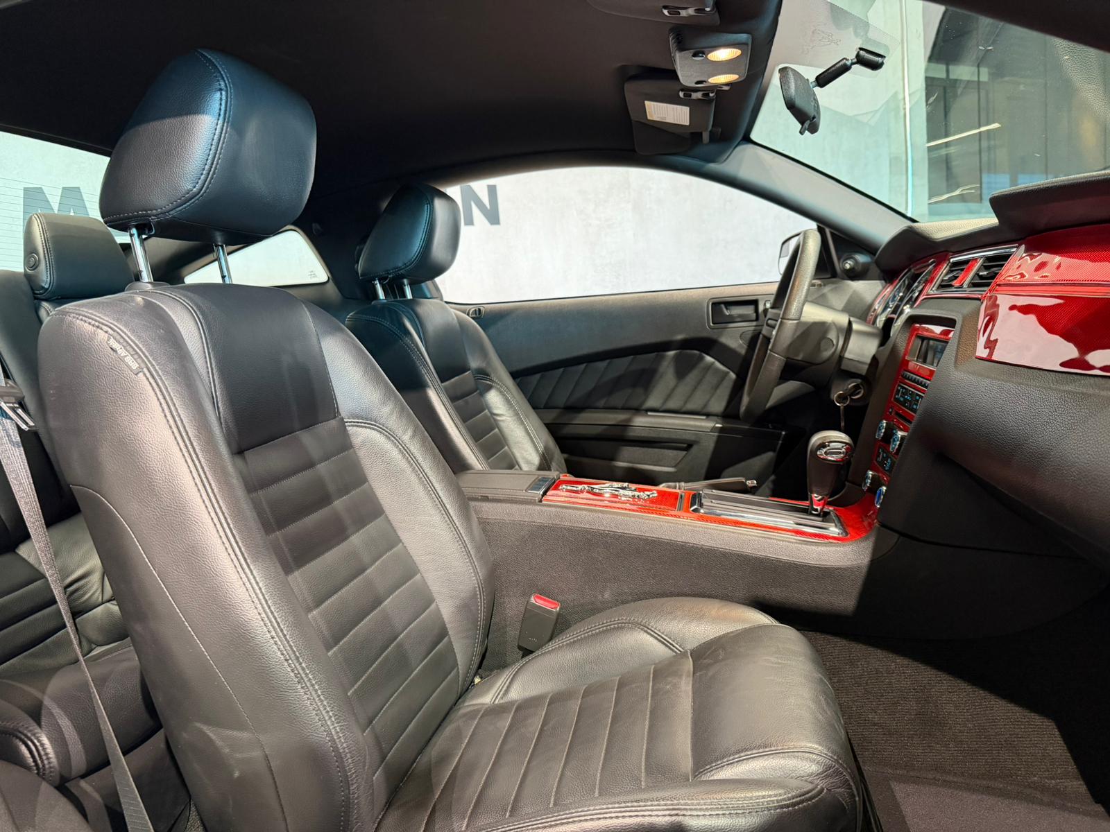 FORD Mustang GT 3.7 V6 Automatic-image-19