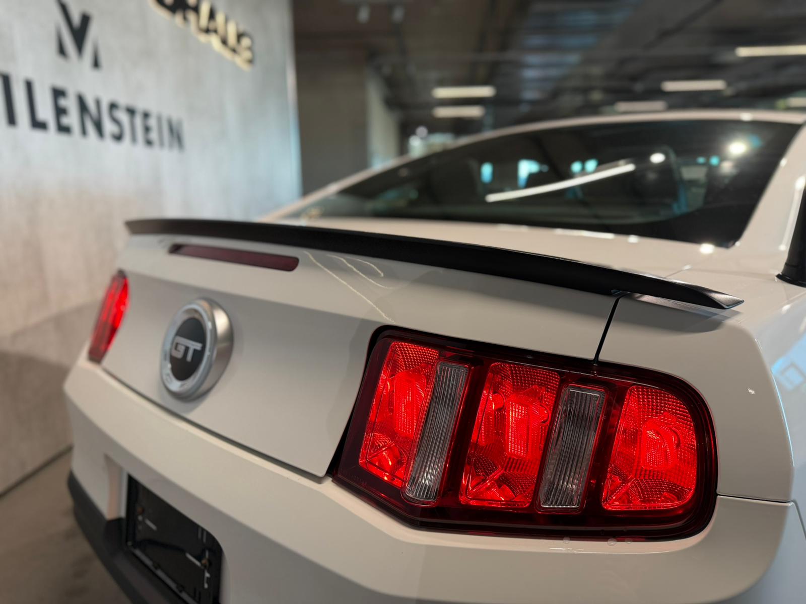 FORD Mustang GT 3.7 V6 Automatic-image-17