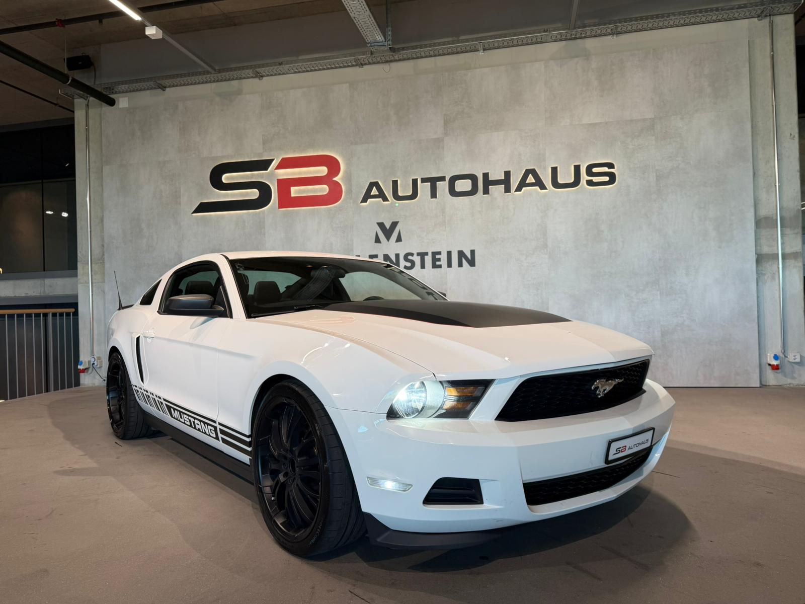 FORD Mustang GT 3.7 V6 Automatic-image-2