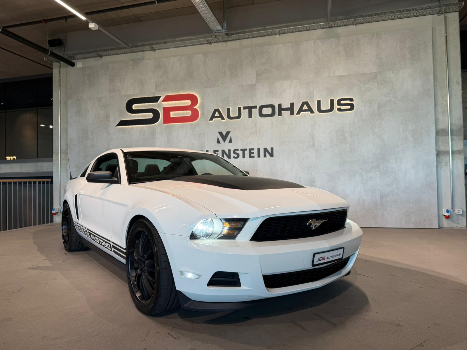 FORD Mustang GT 3.7 V6 Automatic-image-12