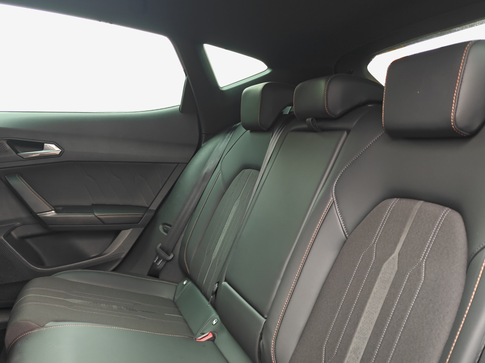 CUPRA Formentor 1.4 e-HYBRID pHEV Allalin DSG-image-11