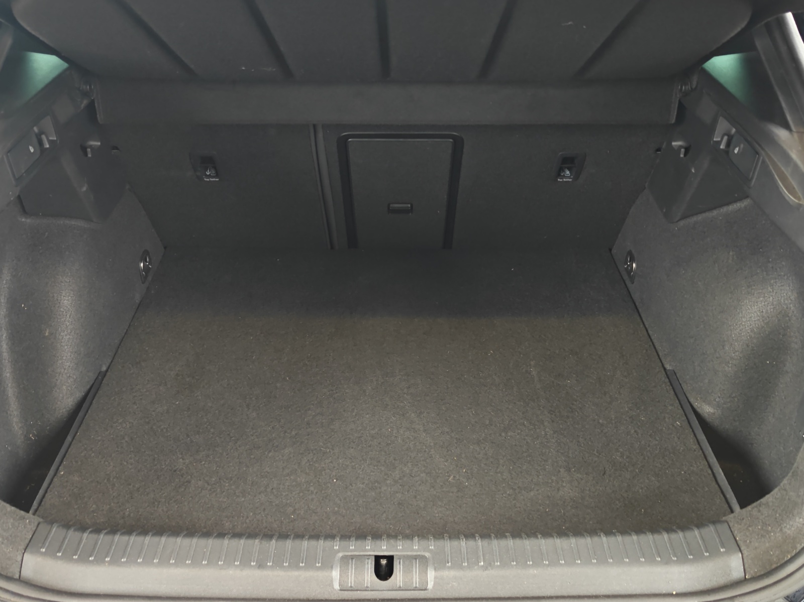 CUPRA Formentor 1.4 e-HYBRID pHEV Allalin DSG-image-12