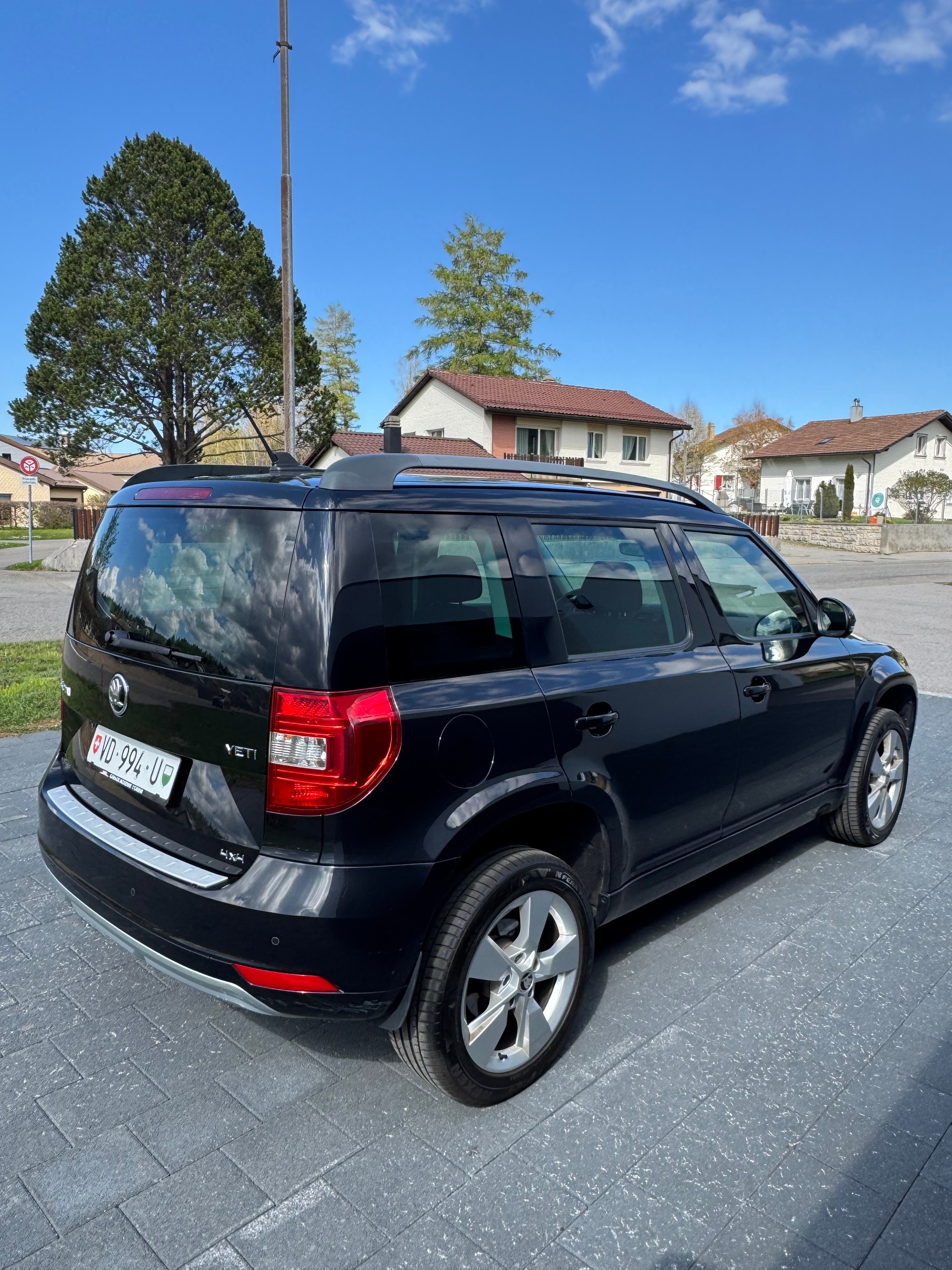 SKODA Yeti 1.4 TSI Ambition 4x4 DSG-image-3