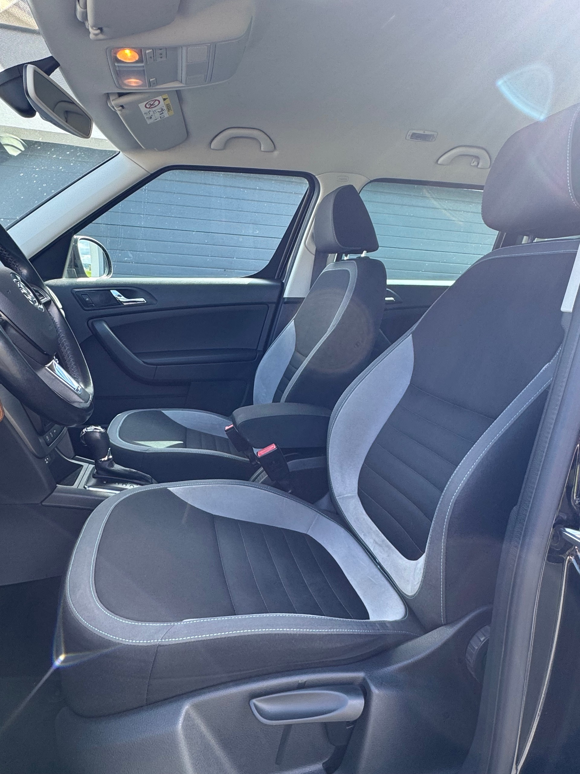 SKODA Yeti 1.4 TSI Ambition 4x4 DSG-image-8