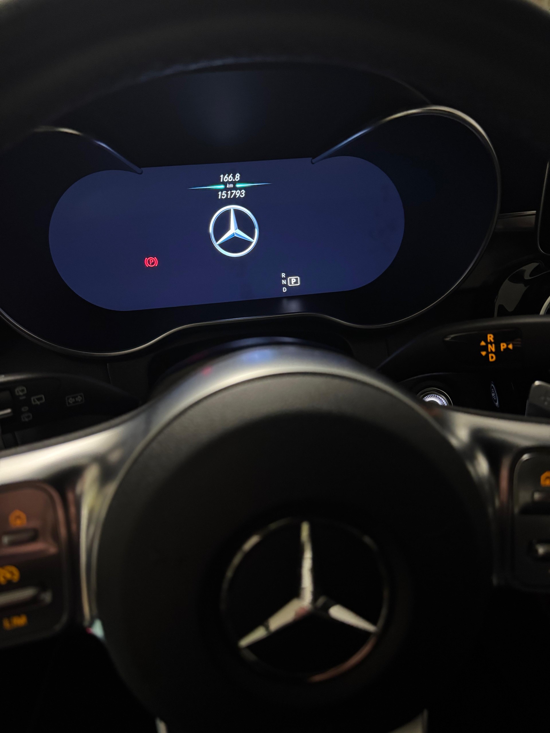 MERCEDES-BENZ C 200 Swiss Star AMG Line 4M 9G-Tronic-image-6