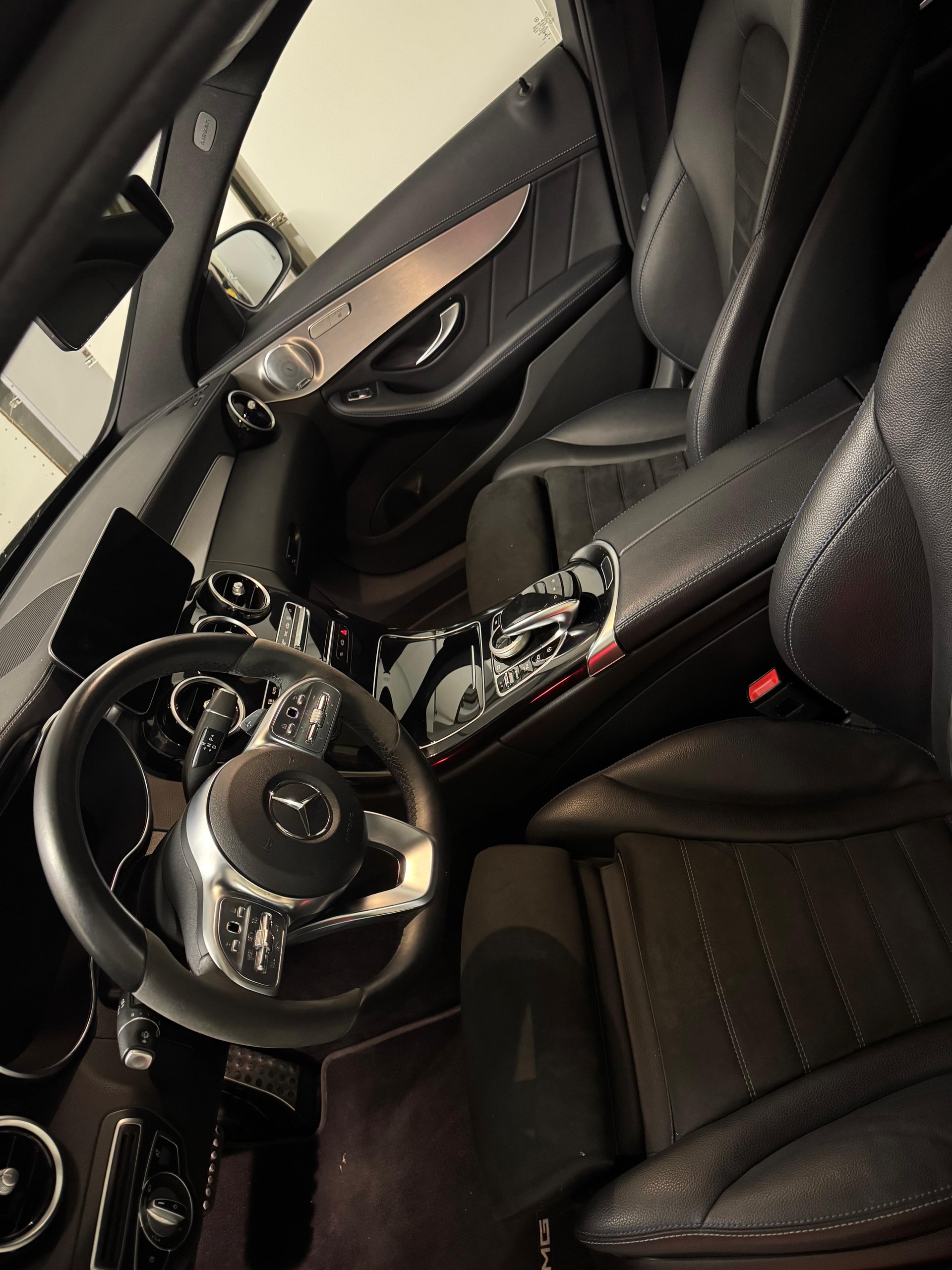 MERCEDES-BENZ C 200 Swiss Star AMG Line 4M 9G-Tronic-image-3